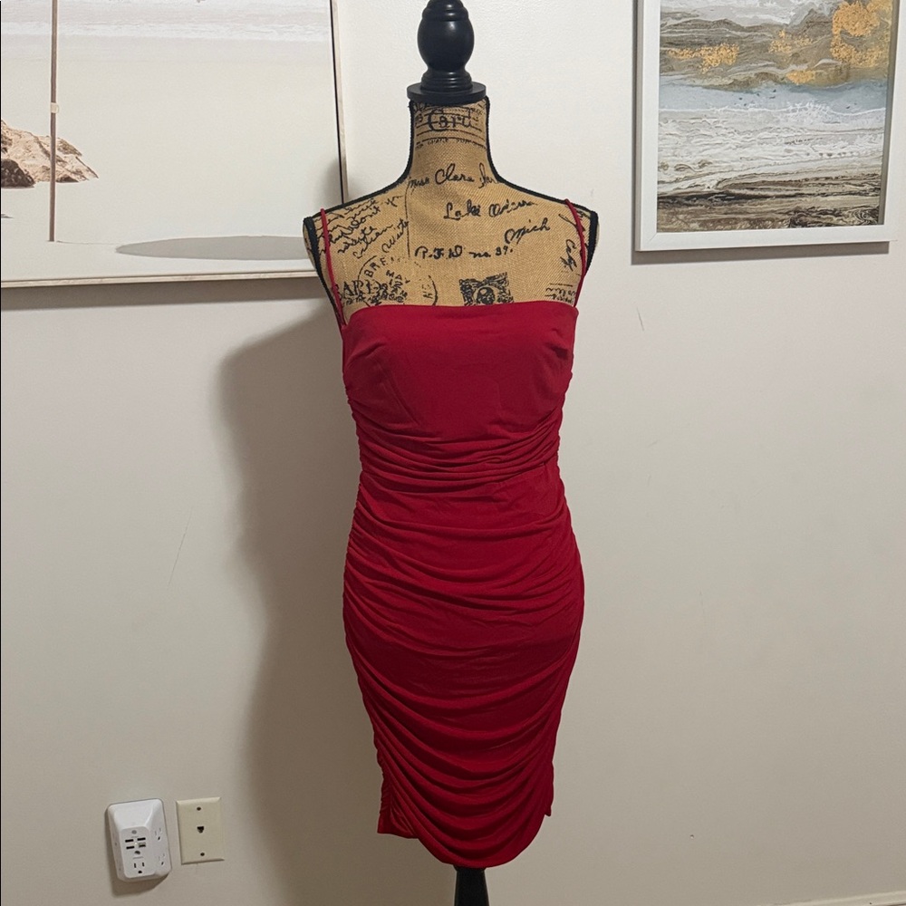 Elegant Red Sleeveless Dress